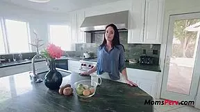 ever wonder why busty brooke beretta fucks like a kitchen cougar craving young meat?