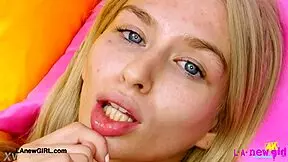 pretty teen blonde showin her sexy body off damn!!