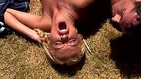 This sexy 18 latina teen fucking outdoors looks insane 🌳🍑💦🔥