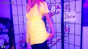 sexy ebony teen shows off her big tits and curvy body