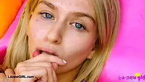 pretty teen blonde showin her sexy body off damn!!