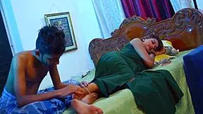 hey you gotta see this horny indian wife gettin pounded rough by her young servant dude hindi screams