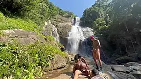 bastidores! pretinha slut takes skinny anal in amateur red video