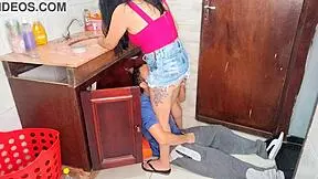 Wow! Housewife seduces plumber flashing short skirt no panties underneath!