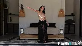 gorgeous petite asian model kj carter strips fully nude