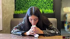 damn this babe begs anal for shawarma... many positions only ass