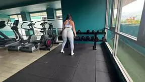 picked up this big boobs gym girl with huge ass in leggings 😍 bent her over for creampie pounding at the workout spot 💦