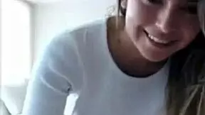 Hot girl scams: watch her perform