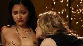 she seduced me durin the lesbian audit so damn hot