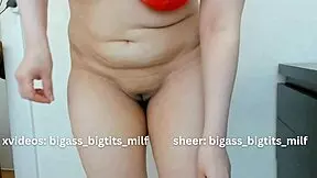 that latina teen's camel toe soaks through as she pees hard