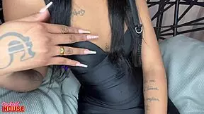 GAROTA DE 19 ANOS FODENDO COM NOVINHO DE PAU GRANDE BENT OVER RIDING COWGIRL MOANING WITH TATTOOED GUY.