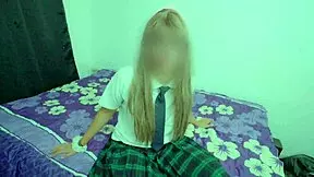 Carita inocente mexicana college girl big ass shakes in socks ready to detonate first time outdoor party fuck!