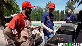 Stepdaughter's Threesome Fireworks: Deepthroat And Fuck Fest With Daddy's Friends On July 4th