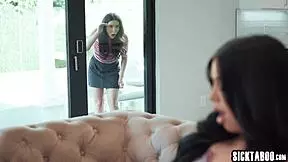 Jane Wilde Leana Lovings Holly Day finger each others wet pussies