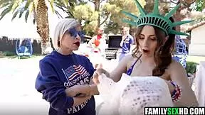 Stepdaughter's Threesome Fireworks: Deepthroat And Fuck Fest With Daddy's Friends On July 4th