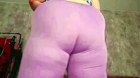 Bet my big bare Latina ass survives 100 hard spanks without begging?