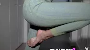 All Natural Petite Asian Teen Exposes Small Tits Pussy Posing Beautiful Body