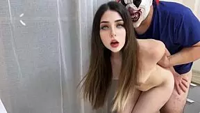 Que rico alone at home with my sexy stepdaughter 😏🔥