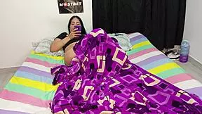 oh man my perfect latina stepmom's pussy feels so good i wanna fill it with cum!! 😩💦