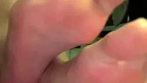 Teen fetish slut sends her hottest tease