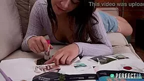 Peek at artsy horny 18yo roxy muray fingering shaved pussy closeup