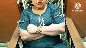 Desi bhabhi gets close with neighbor boys in hardcore clips