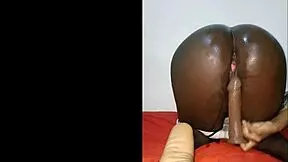 hey hun just spreading my curvy latina ass cheeks wide... big dildo in pussy n assplay for u 😘🍑💦