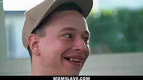 i walked in on stepmom n stepfamily fuckin freeuse on dinner table... joined right away