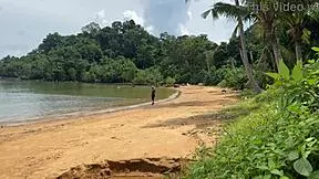 we got caught flashing on the beach so i gave her a quick handjob and outdoor cumshot close up.