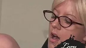 Wow Lexy Lohan Fingers Nerdy Pussy Solo In Front Of PC!