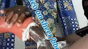 sneak peek bbc bodybuilder oils up for vacation creampie toy fuck