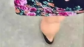 hey, spotted this venezolana on the street in lingerie... seductive mature mommy vibe