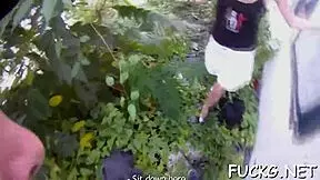 dude with spy glasses pounds amateur mature's pussy in rough contest