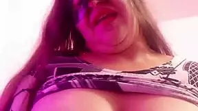 fantasia de tia puta infiel exhibe su concha latina