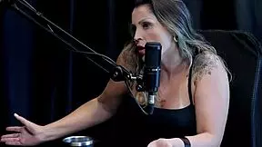 gosta do pau médio? ela parou a gravação porque o cliente não pagou e ficou sem o cuzinho de agatha mama no see-through red 😈🔥