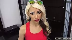 Teen Stepsis Gives First Time Car Blowjob POV After Suspension