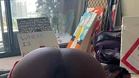 Ebonys tight pussy battles the pounding fuck machine.