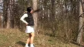 kate black fingers her big pussy outdoors in nature