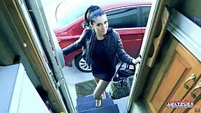 Raven Lane fingers shaved pussy on sofa before sucking cock and taking facial cumshot