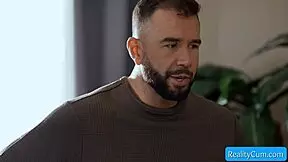 whoa 😍 sexy big tit babysitter lindsay lee bounces naturals on boss's cock!