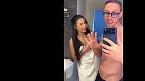 Vanessa Alessia E Max Felicitas' Amateur Italian Footjob Frenzy!