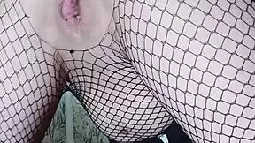 babe i see ya masturbating that tight asshole with toy... damn now shoving it deep in your cuzinho!