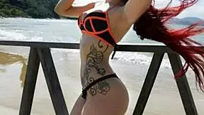 Lomotif of Hot Diana Zambrozuski in Tight Bikini Posing Seductively