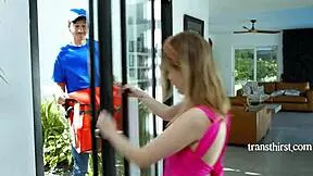 horny ts milf barebacks delivery dude as stepdaughter peeks 😈🍑