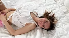 18yo skinny stepsister gives first time blowjob on big cock