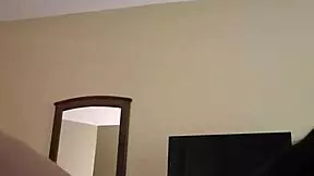 coquine emy angel spreads her petite 18+ chatte wide on webcam for teasing viewers