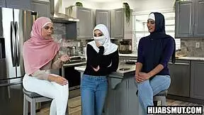 Hot Muslim Virgins Gangbanged Hardcore First Time 4some