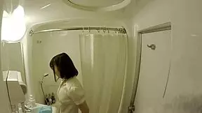 Super Rare Akihabara Underground Idol Gives Facial in Secret Fan Option!