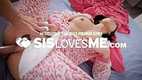 i never thought oil wrestling with my bff would turn into hot lesbian licking and tit play