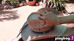 Hannah Le Poses Nude Outdoor Flaunting Big Ass And Small Tits